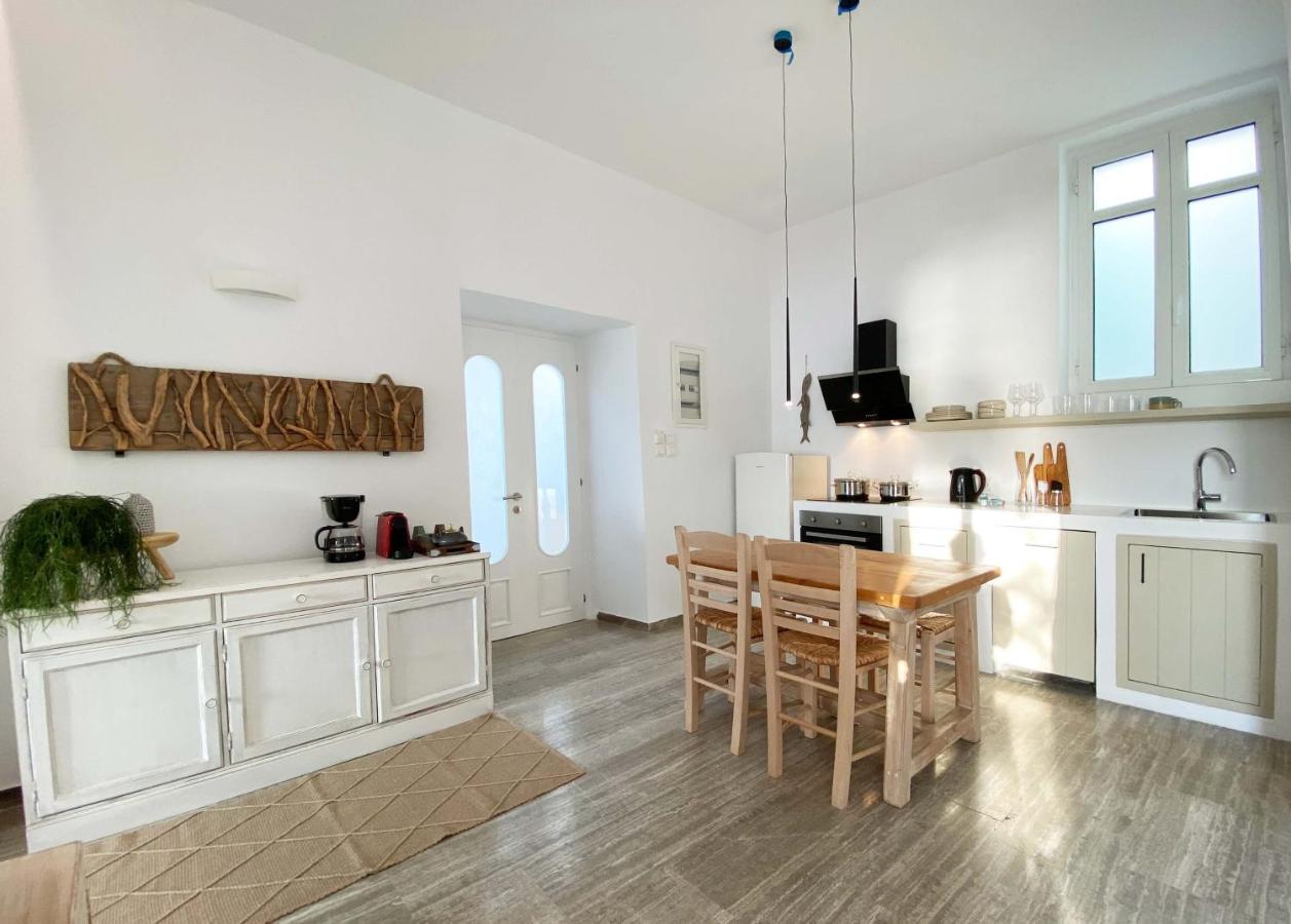 Lyra Seafront Apartment , Paroikia Town Center 외부 사진